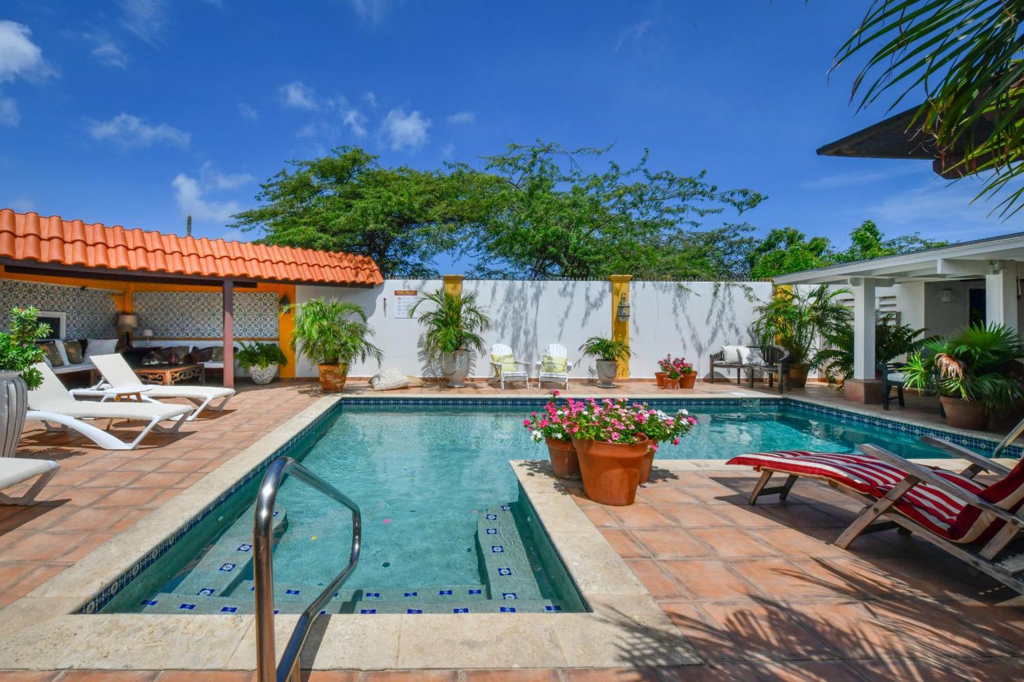 Brisas Studio Apartments (Adults Only) Palm Beach Eksteriør billede