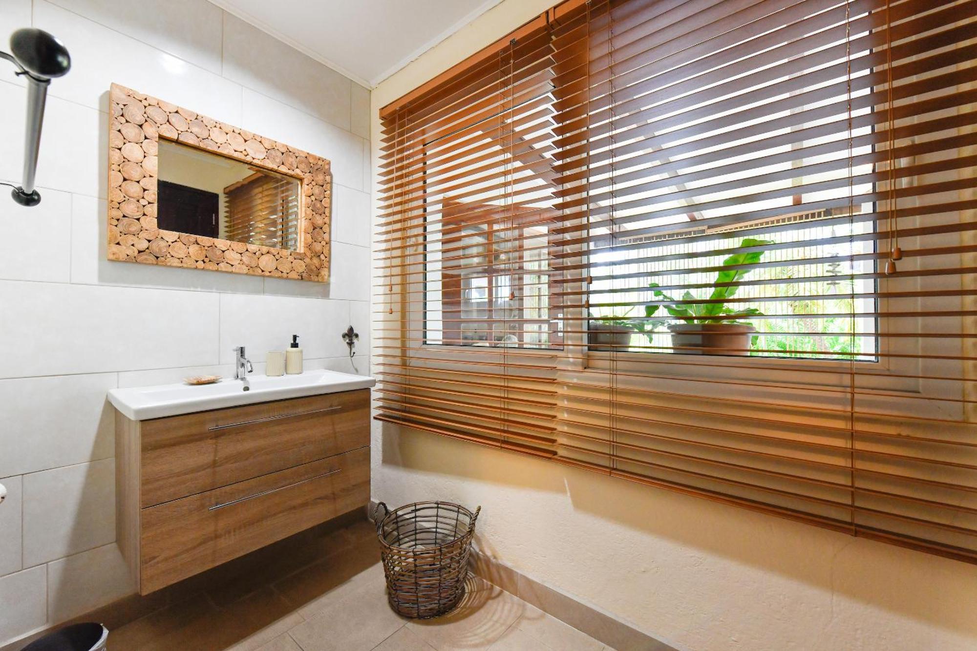 Brisas Studio Apartments (Adults Only) Palm Beach Eksteriør billede