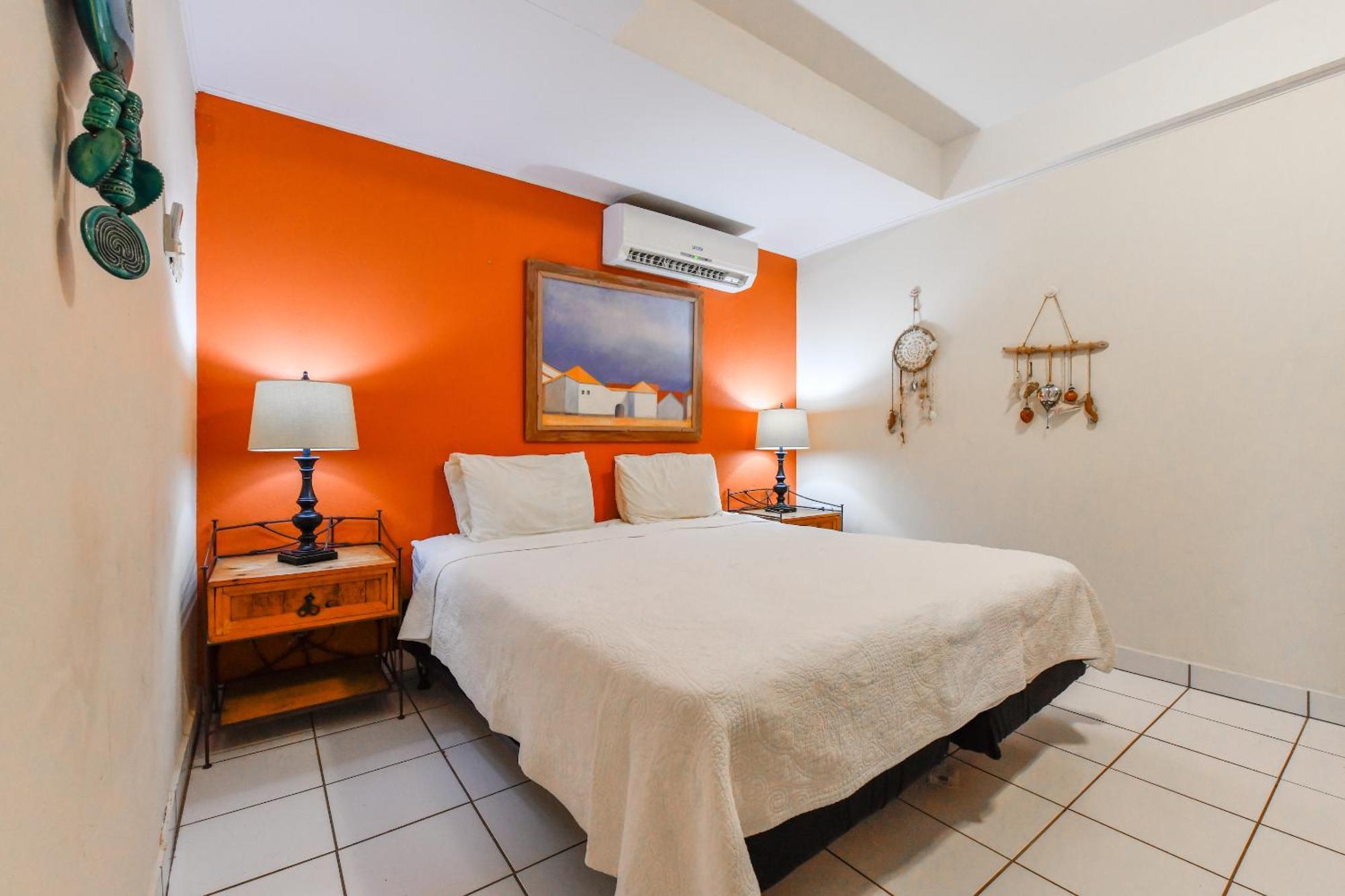 Brisas Studio Apartments (Adults Only) Palm Beach Eksteriør billede