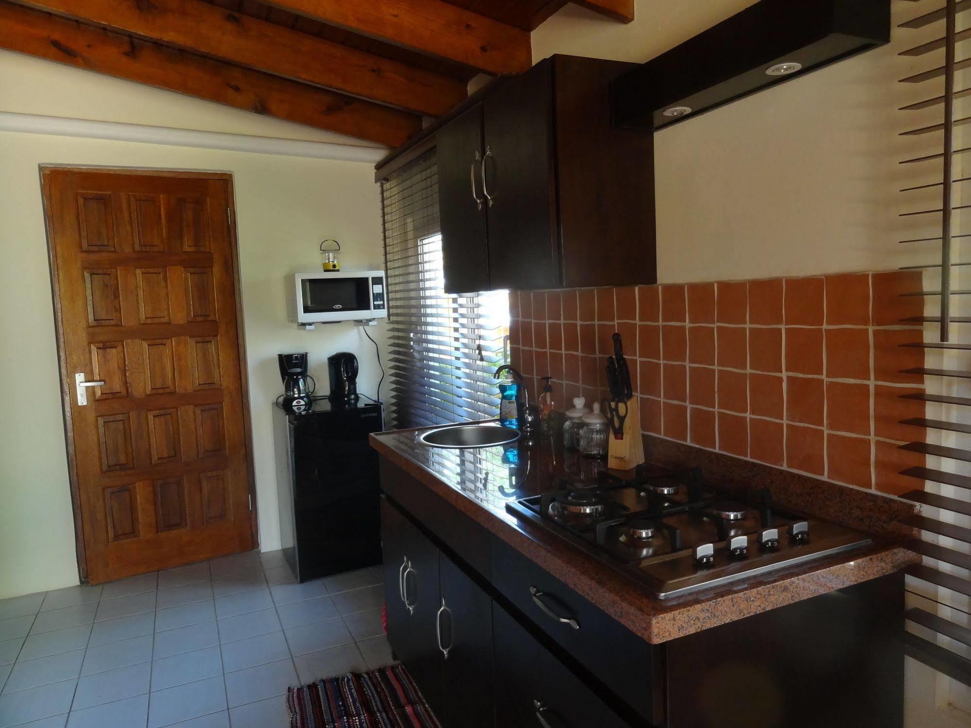 Brisas Studio Apartments (Adults Only) Palm Beach Eksteriør billede